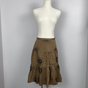 🌸Willi Smith Boho style tiered midi skirt in brown with black sunburst design
